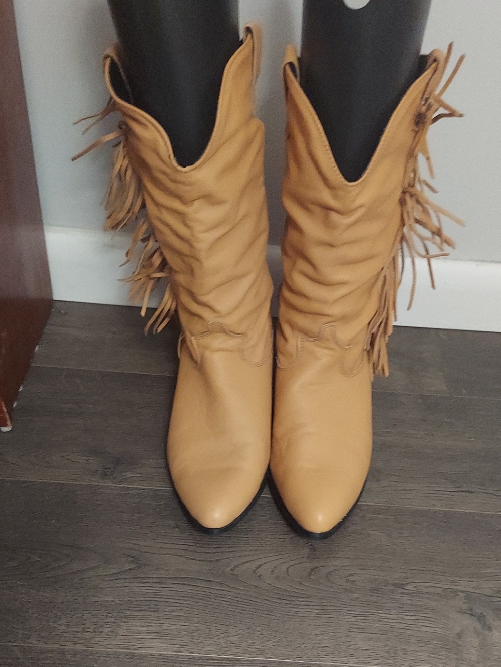 Rodeo Drive Women's Camel Western Fringed Boots Size 10